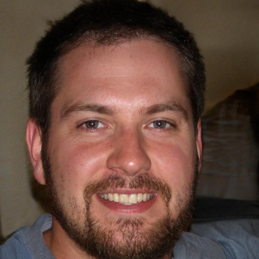 Lukas Dreßler, Senior Berater für Unternehmensanalyse